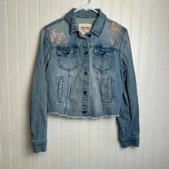 Mossimo Light Wash Floral Embroidered Crop Denim Jacket Raw Edge C46 - Picture 1 of 5